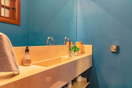 Casa à venda com 156m², 3 quartos e 2 vagas Casa à venda com 156m², 3 quartos e 2 vagasLavabo