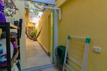 Casa à venda com 156m², 3 quartos e 2 vagas Casa à venda com 156m², 3 quartos e 2 vagasÁrea de Serviço