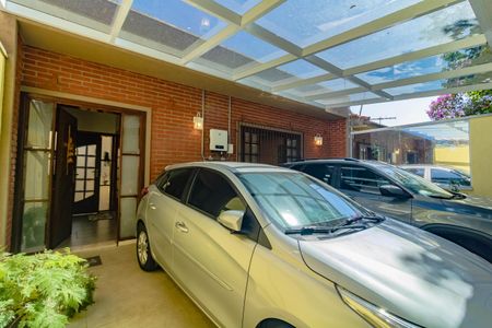 Casa à venda com 156m², 3 quartos e 2 vagas Casa à venda com 156m², 3 quartos e 2 vagasGaragem