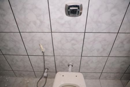 Casa para alugar com 250m², 3 quartos e 2 vagasBanheiro Social