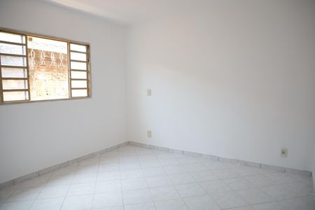 Casa para alugar com 250m², 3 quartos e 2 vagasQuarto 2
