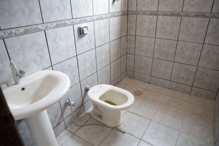 Casa para alugar com 250m², 3 quartos e 2 vagasBanheiro do Quarto 1