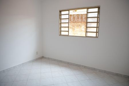 Casa para alugar com 250m², 3 quartos e 2 vagasQuarto 2
