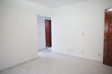 Casa para alugar com 250m², 3 quartos e 2 vagasSala