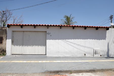 Casa para alugar com 250m², 3 quartos e 2 vagasFachada