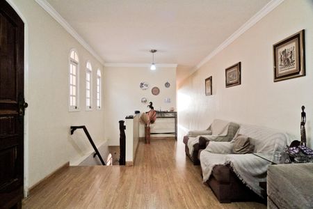 Casa à venda com 154m², 3 quartos e 2 vagas Casa à venda com 154m², 3 quartos e 2 vagasSala