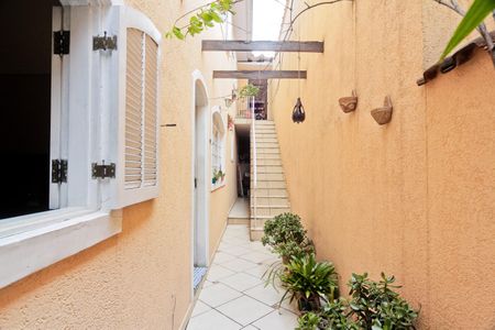 Casa à venda com 154m², 3 quartos e 2 vagas Casa à venda com 154m², 3 quartos e 2 vagasÁrea externa