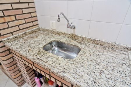 Casa à venda com 154m², 3 quartos e 2 vagas Casa à venda com 154m², 3 quartos e 2 vagasÁrea externa