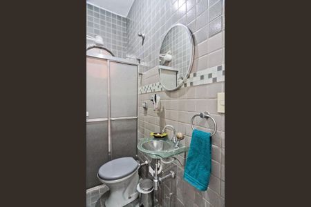 Casa à venda com 154m², 3 quartos e 2 vagas Casa à venda com 154m², 3 quartos e 2 vagasBanheiro