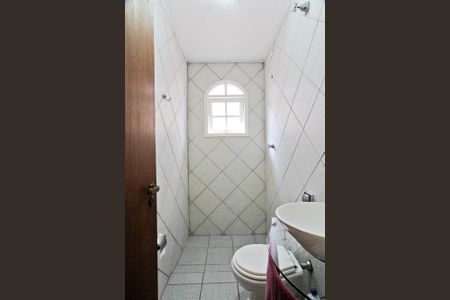 Casa à venda com 154m², 3 quartos e 2 vagas Casa à venda com 154m², 3 quartos e 2 vagasLavabo