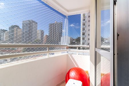 Apartamento à venda com 42m², 1 quarto e 1 vaga Apartamento à venda com 42m², 1 quarto e 1 vagaVaranda