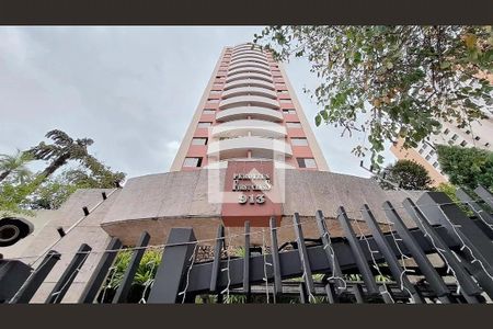 Apartamento à venda com 42m², 1 quarto e 1 vaga Apartamento à venda com 42m², 1 quarto e 1 vagaFachada