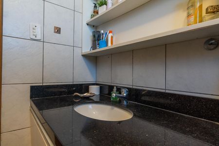 Apartamento à venda com 102m², 3 quartos e sem vaga Apartamento à venda com 102m², 3 quartos e sem vagaBanheiro