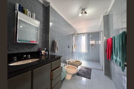 Casa à venda com 230m², 4 quartos e 3 vagas Casa à venda com 230m², 4 quartos e 3 vagasBanheiro