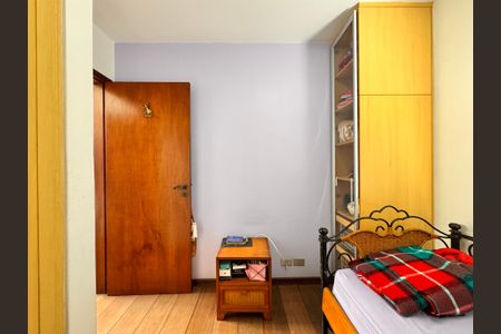 Casa à venda com 230m², 4 quartos e 3 vagas Casa à venda com 230m², 4 quartos e 3 vagasQuarto 1