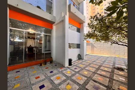 Casa à venda com 230m², 4 quartos e 3 vagas Casa à venda com 230m², 4 quartos e 3 vagasQuintal