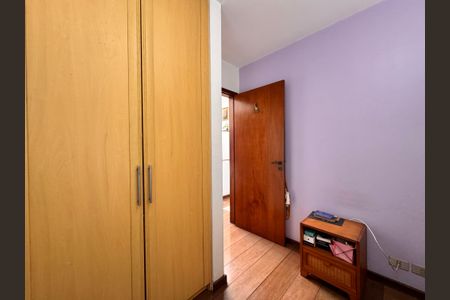 Casa à venda com 230m², 4 quartos e 3 vagas Casa à venda com 230m², 4 quartos e 3 vagasQuarto 1