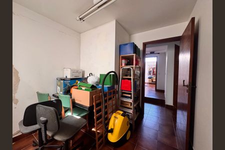 Casa à venda com 230m², 4 quartos e 3 vagas Casa à venda com 230m², 4 quartos e 3 vagasQuarto de Serviço