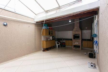 Casa à venda com 180m², 3 quartos e 2 vagasQuintal