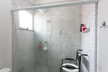 Casa à venda com 180m², 3 quartos e 2 vagasBanheiro da Suíte 2