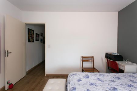 Casa à venda com 180m², 3 quartos e 2 vagasSuíte 2