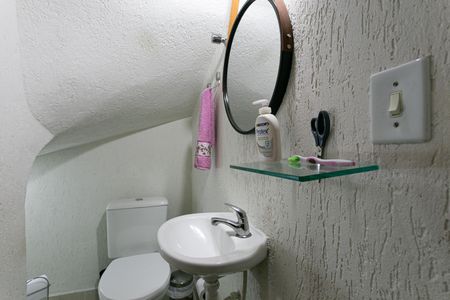 Casa à venda com 180m², 3 quartos e 2 vagasLavabo