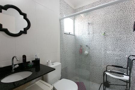 Casa à venda com 180m², 3 quartos e 2 vagasBanheiro da Suíte 2