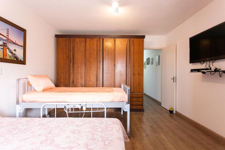 Casa à venda com 180m², 3 quartos e 2 vagasSuíte 1