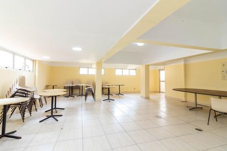 Apartamento à venda com 48m², 1 quarto e 1 vaga Apartamento à venda com 48m², 1 quarto e 1 vagaÁrea comum - Salão de festas