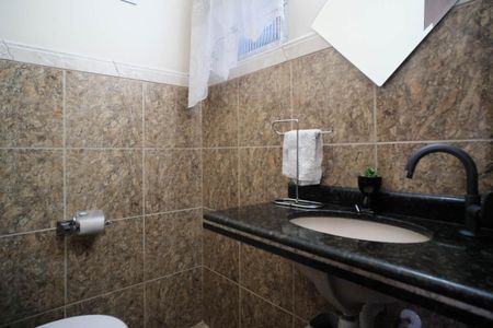 Casa de condomínio à venda com 70m², 2 quartos e 1 vagaBanheiro 3