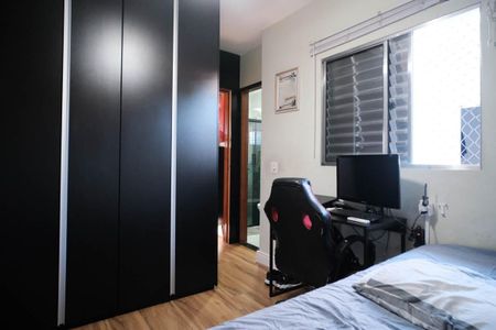 Casa de condomínio à venda com 70m², 2 quartos e 1 vagaQuarto 1