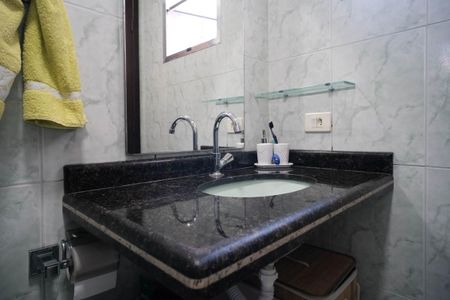 Casa de condomínio à venda com 70m², 2 quartos e 1 vagaBanheiro 1