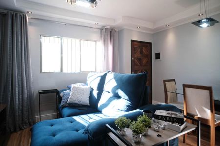 Casa de condomínio à venda com 70m², 2 quartos e 1 vagaSala