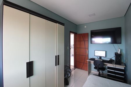 Casa à venda com 93m², 4 quartos e 4 vagasQuarto 4