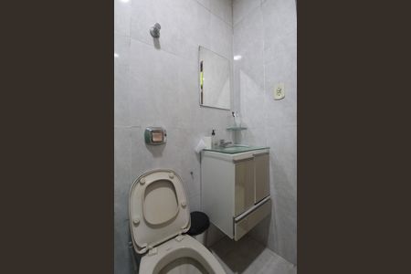 Casa à venda com 93m², 4 quartos e 4 vagasBanheiro Social