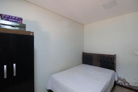 Casa à venda com 93m², 4 quartos e 4 vagasQuarto 2