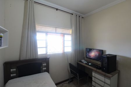 Casa à venda com 93m², 4 quartos e 4 vagasQuarto 1