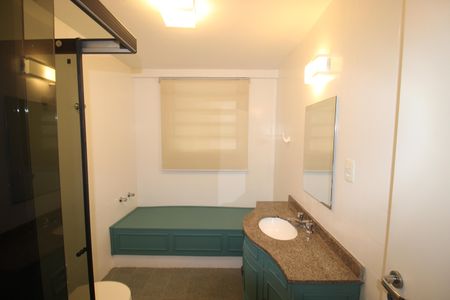 Apartamento à venda com 180m², 4 quartos e 1 vagaBanheiro 1