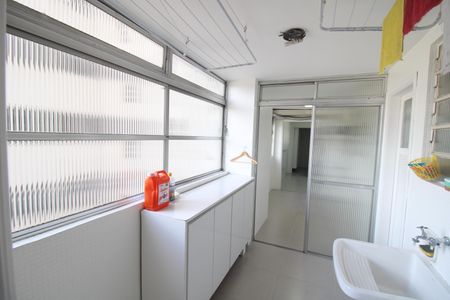 Apartamento à venda com 180m², 4 quartos e 1 vagaÁrea de Serviço