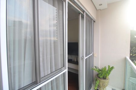 Apartamento à venda com 70m², 3 quartos e 1 vagaSala - Varanda