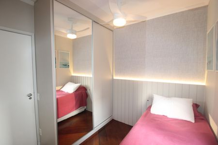 Apartamento à venda com 70m², 3 quartos e 1 vagaQuarto 2