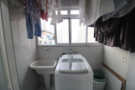 Apartamento à venda com 70m², 3 quartos e 1 vagaÁrea de Serviço