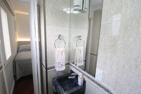 Apartamento à venda com 70m², 3 quartos e 1 vagaQuarto 1 - Banheiro