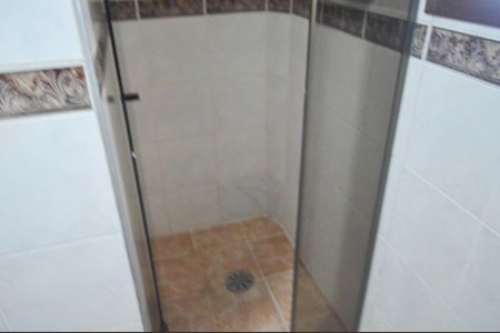 Casa à venda com 270m², 4 quartos e 3 vagas Casa à venda com 270m², 4 quartos e 3 vagasBanheiro