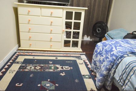 Casa à venda com 270m², 4 quartos e 3 vagas Casa à venda com 270m², 4 quartos e 3 vagasQuarto 2