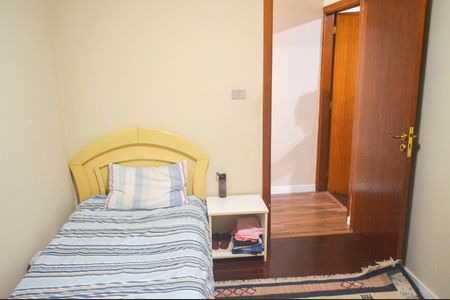 Casa à venda com 270m², 4 quartos e 3 vagas Casa à venda com 270m², 4 quartos e 3 vagasQuarto 2