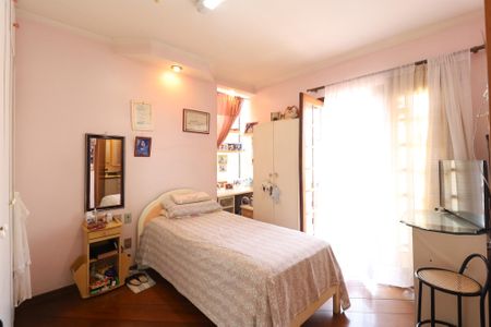 Casa à venda com 445m², 4 quartos e 6 vagasSuíte 3