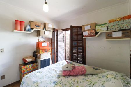 Casa à venda com 445m², 4 quartos e 6 vagasSuíte 2