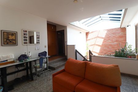 Casa à venda com 445m², 4 quartos e 6 vagasSala 2