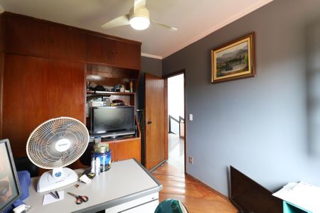 Casa à venda com 445m², 4 quartos e 6 vagasEscritório